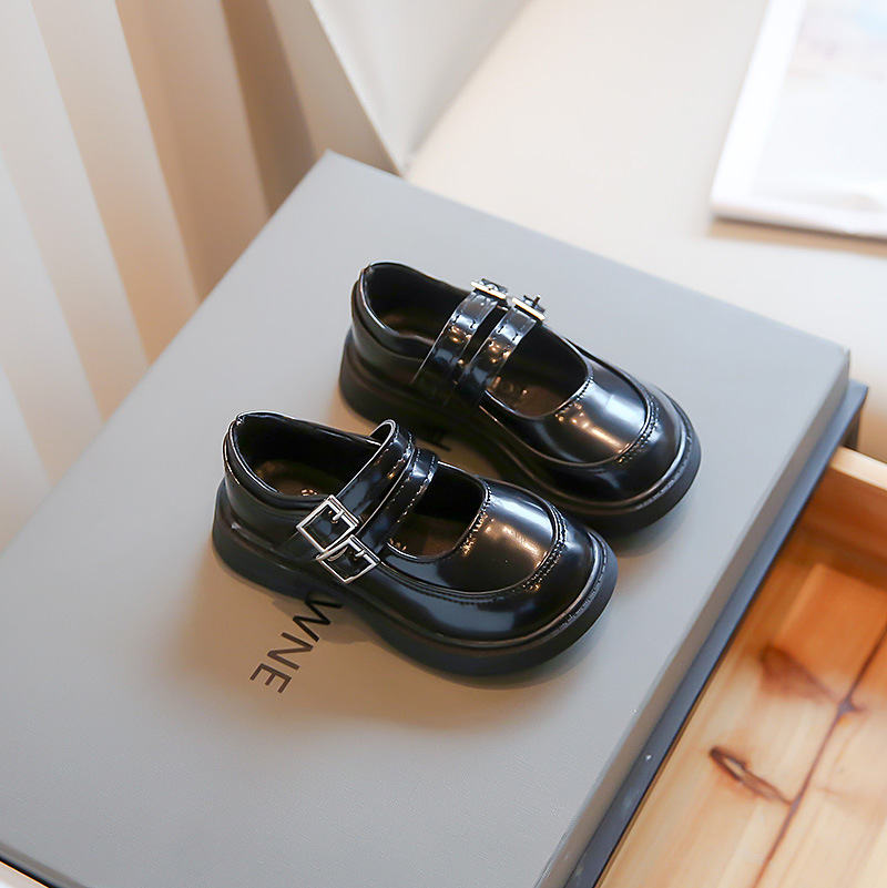 Zapatos de cuero para niñas 2023 otoño nuevo estilo coreano zapatos para niños moda Mary Jane zapatos para niños zapatos de princesa para niñas