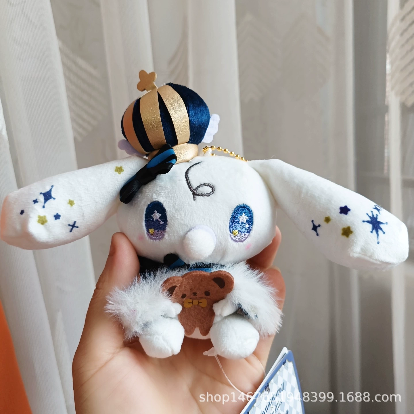 Плюшевая подвеска (Sanrio) Dolly Mix с короной и плащом, большойухая собачка, мягкий брелок