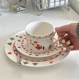 咖啡杯;盘;陶瓷杯