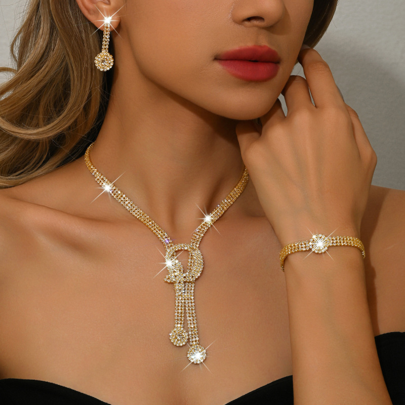 Eco-Friendly European and American New Style Super Shiny Claw Chain Tassel Necklace Earrings Bracelet Set Fashion Light Luxury Bridal Wedding Jewelry