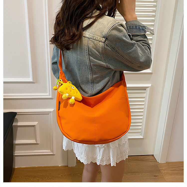 Simple solid-color canvas bag 2024 new style Japanese large-capacity single-shoulder dumpling bag, versatile for school and commuting crossbody bag undefined