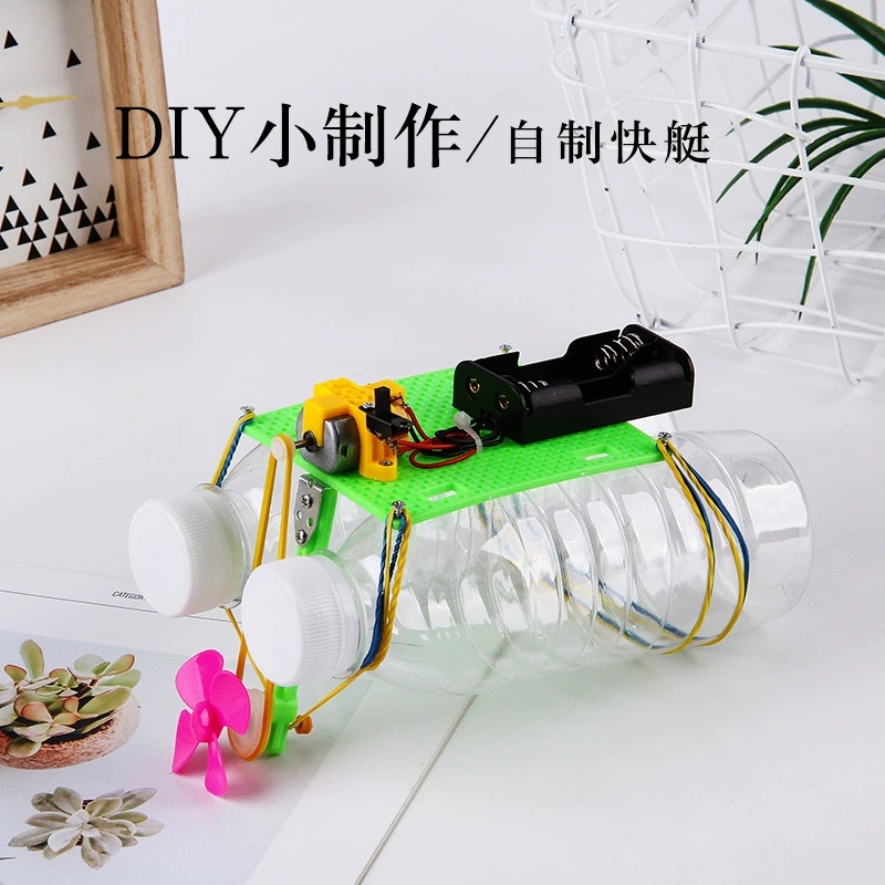 Smart toy, interactive bubble machine for experiments, DIY, science and technology, family style