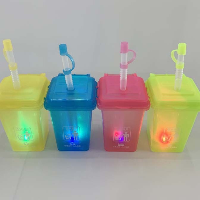 Tienda de bebidas tienda de té de leche en línea basura taza de bebida taza de paja desechable con lámpara botella de bebida de basura logotipo imprimible