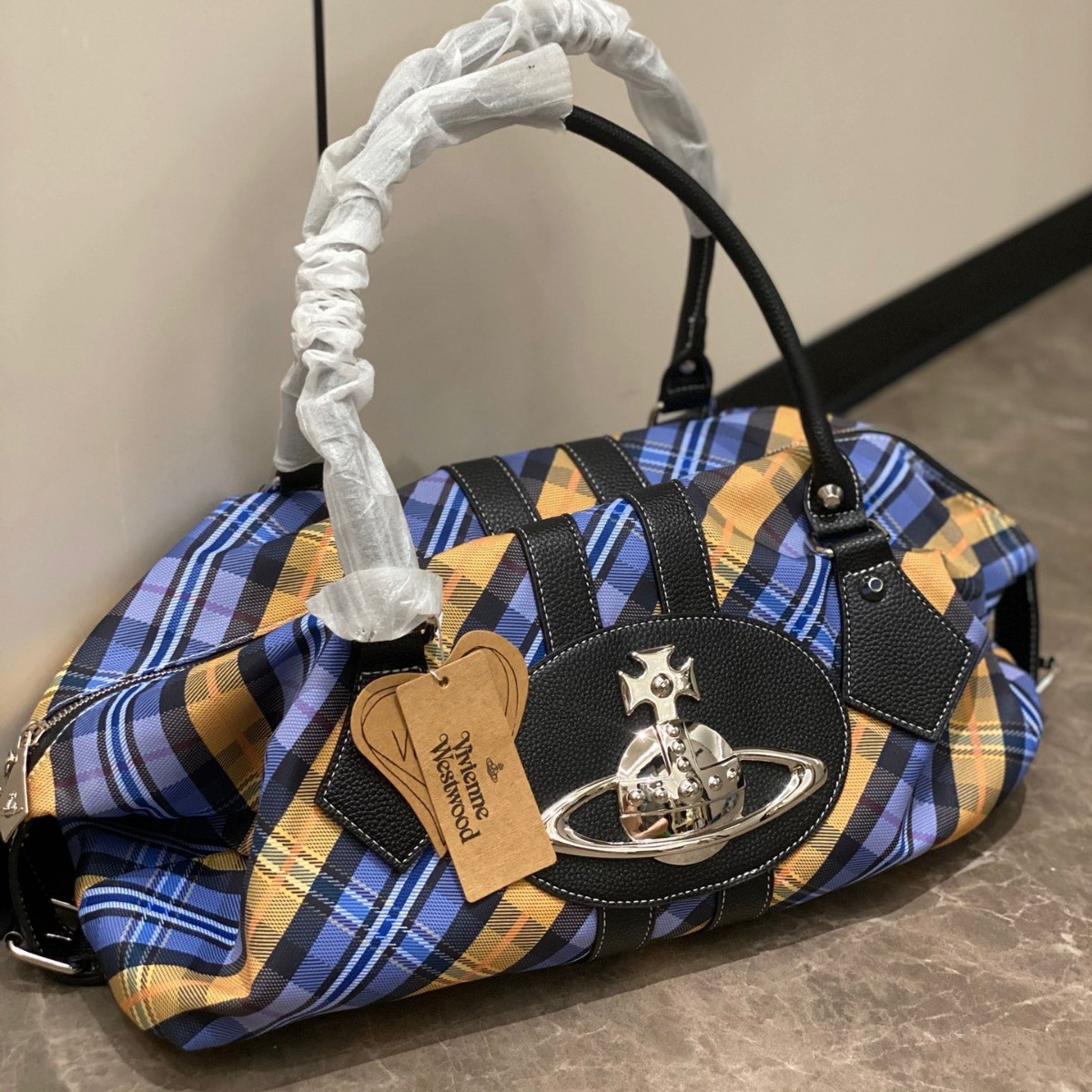 Niche Vivienne Westwood Saturn Vintage Motorcycle Tote Bag, Wanderer Bowling Bag, Crocodile Embossed Underarm Chain Crossbody Bag - Thumbnail 2