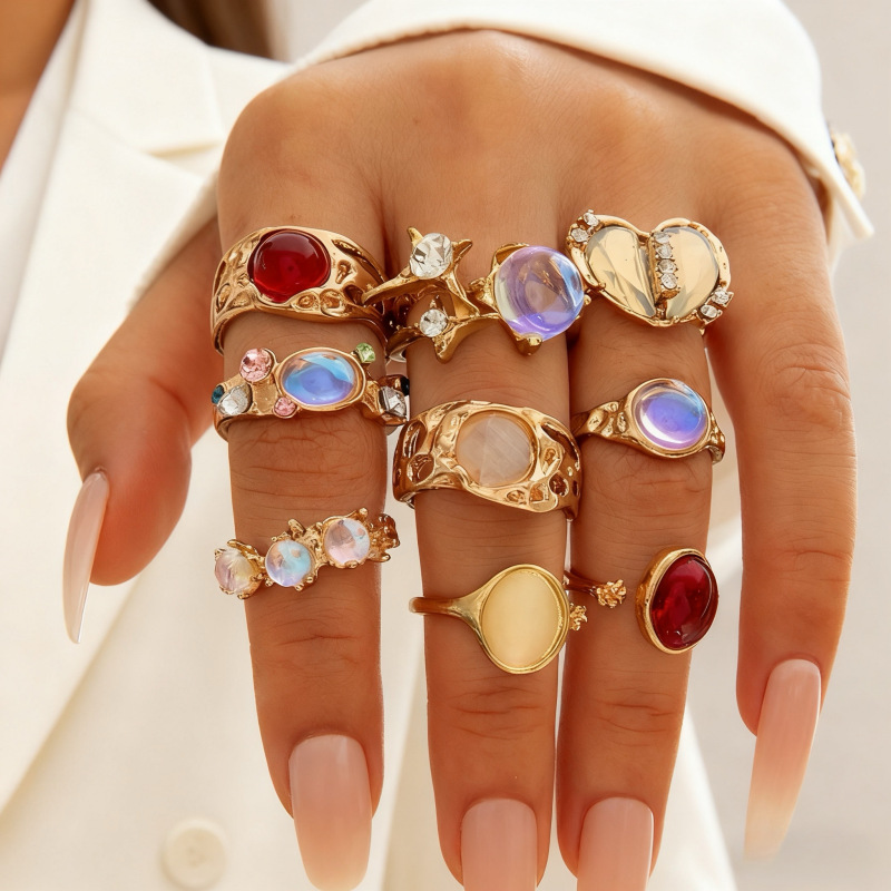Sparkling Designer Ring For Women – Elegant And Comfortable Piece_voghion.com