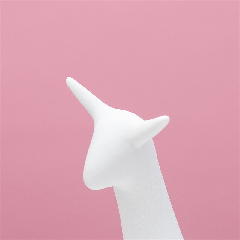 Nordic artesanía de cerámica decoración del hogar decoración creativa TV gabinete ciervos regalo al por mayor Comercio exterior Exportación