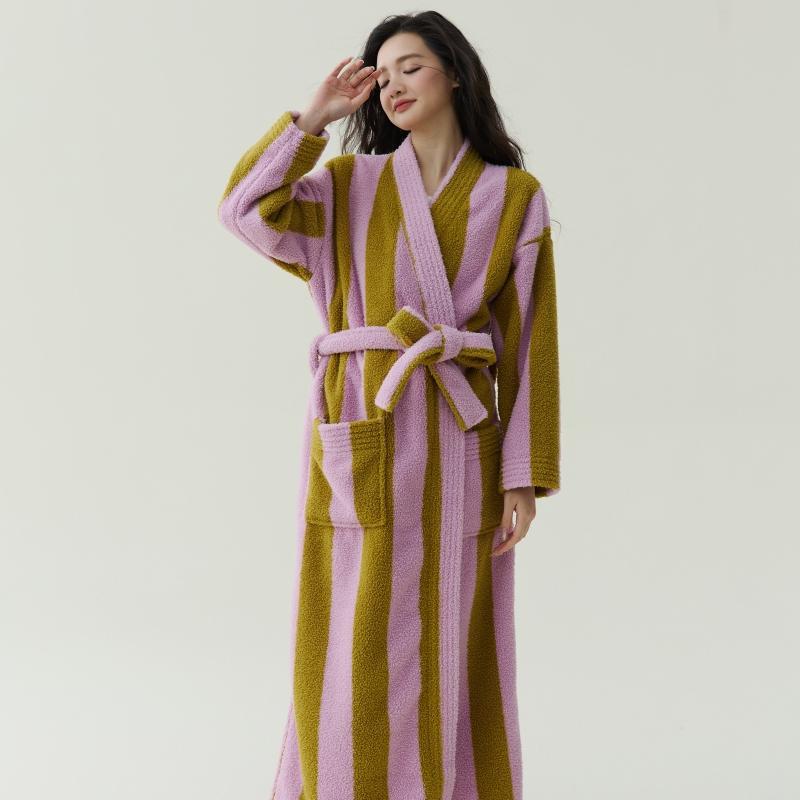 In-Stock Autumn and Winter New Coral Fleece Thickened Beautiful Fleece Men's and Women's Bathrobes, Extra-Long Bathrobes, Couple's Pajamas, Anti-Static