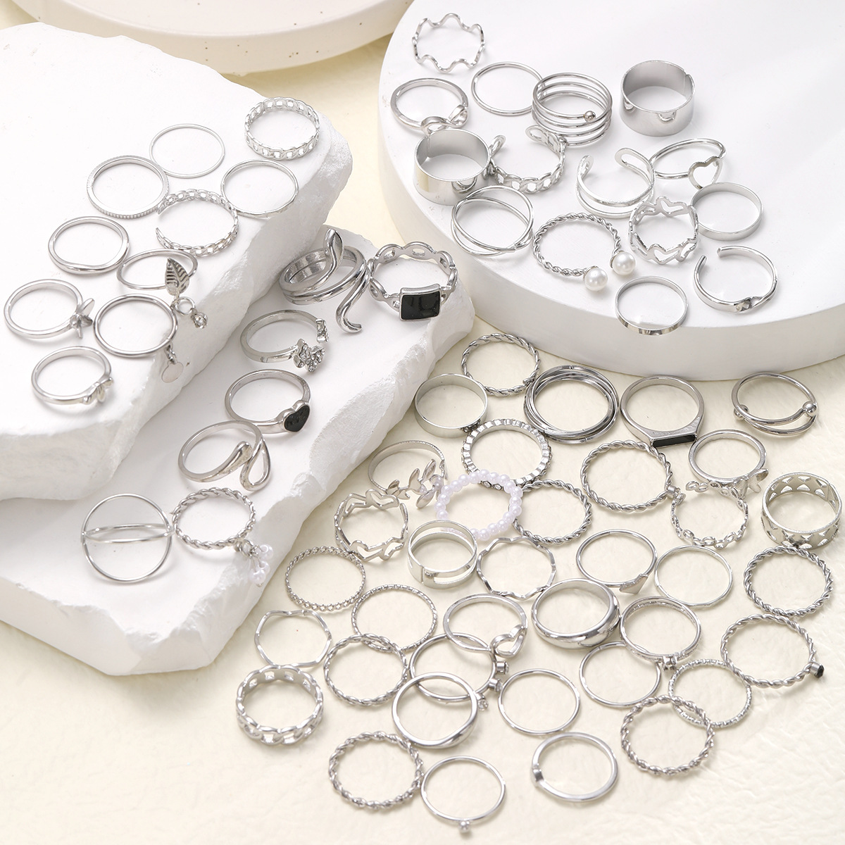 Ins Simple 8-character Black Square Pearl Ring suit Creative Fashion Ring 69-piece Set_voghion.com