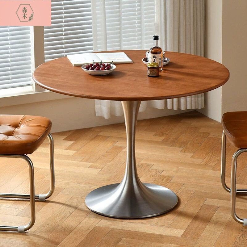 Medieval-Style Solid Wood Small Round Table for Small Apartments, Retro Round Dining Table and Chairs, Popular Solid Wood Round Dining Table Medieval-Style Solid Wood Small Round Table for Small Apartments, Retro Round Dining Table and Chairs, Popular Solid Wood Round Dining Table