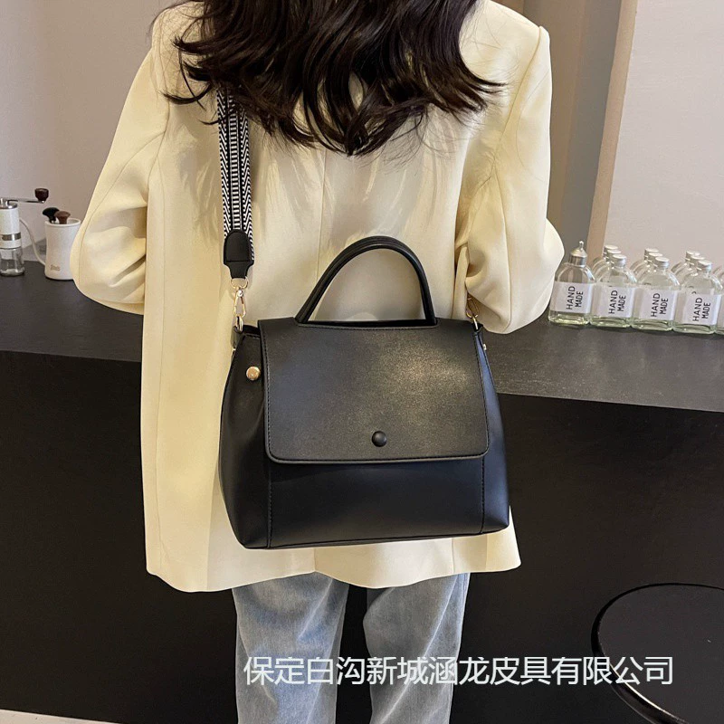 (Cross-border trading), universal capacious shoulder bag, one-shoulder bag