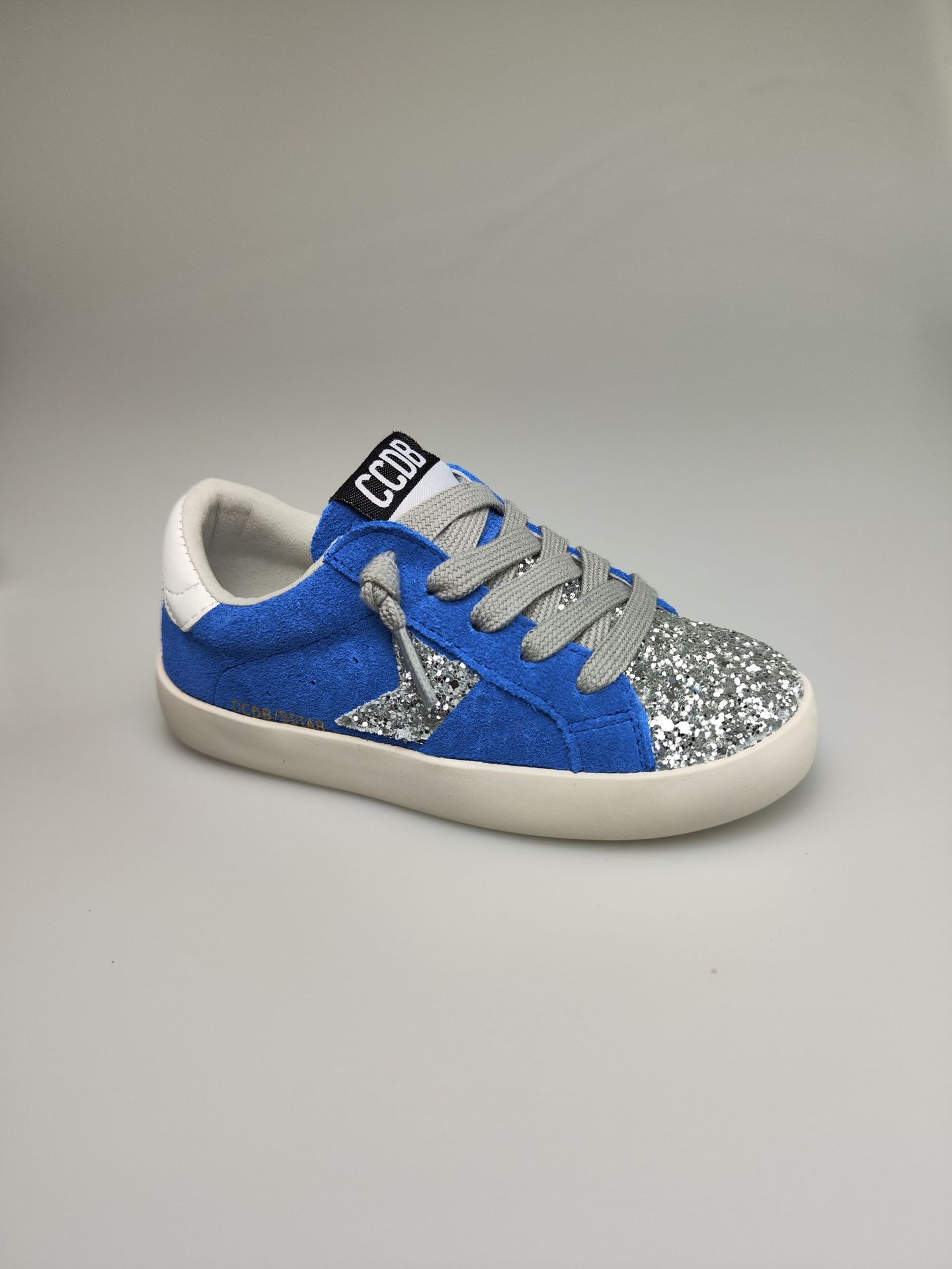 1022 Automne Nouvelle Planche À Étoiles Pour Enfants Édition Coréenne Mode Paillettes Filles Décontractées À Semelle Souple Petites Chaussures Sale_voghion.com