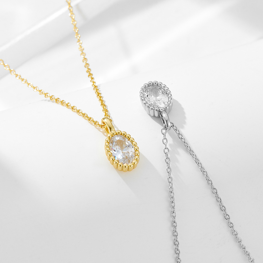 S925 plata de ley chapada en oro de 14K collar de lujo ligero mujer estilo interior europeo y americano colgante de circón ovalado diseño de nicho cadena de clavícula