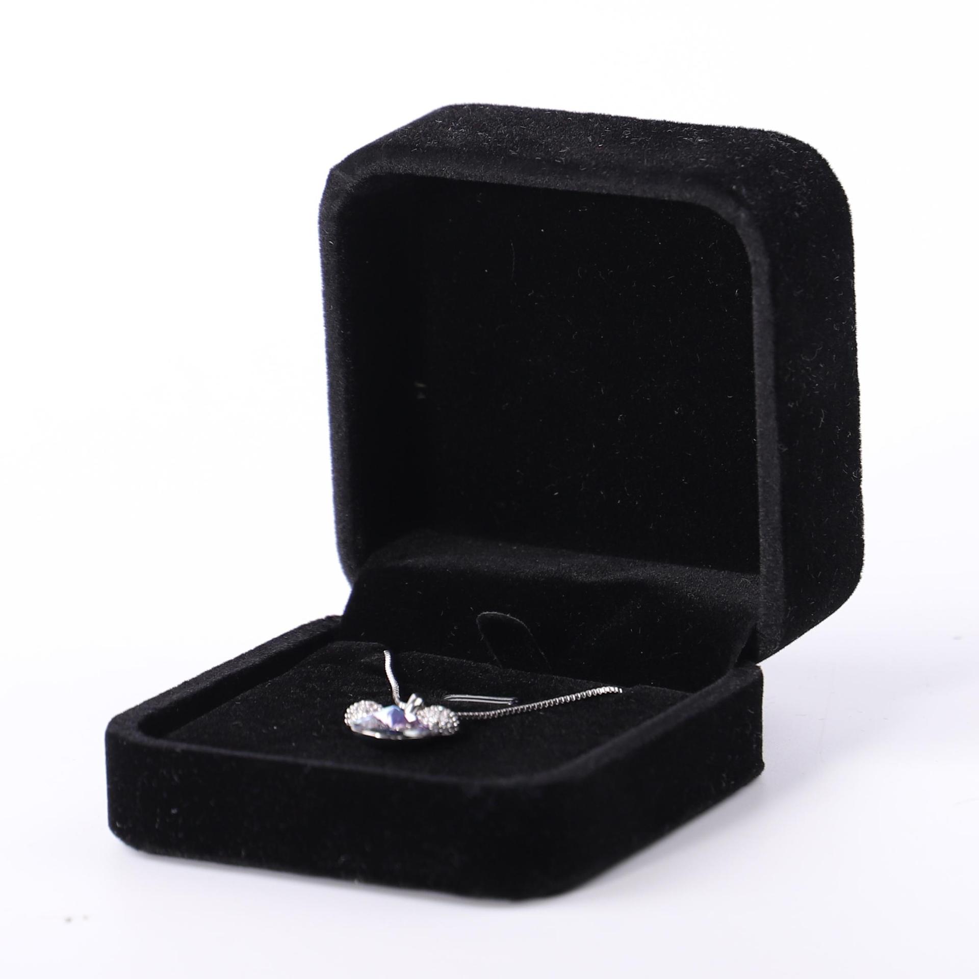 Fuente fábrica venta directa franela joyería caja de embalaje collar pendientes caja de anillo pulsera colgante caja de cadena de mano al por mayor