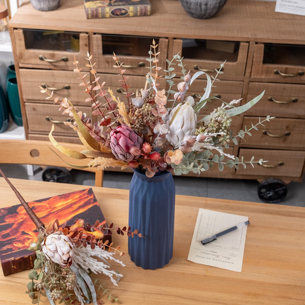 仿真花葉山帝王花絡新婦束家居裝飾手捧花玫瑰花牆假花MW89103