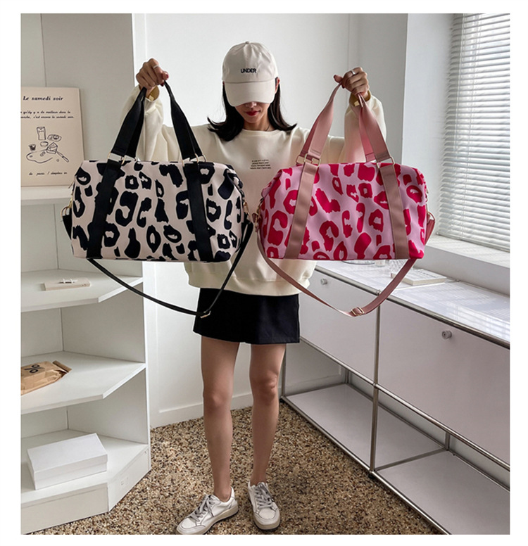 Women's Basic Cow Pattern Oxford Cloth Waterproof Travel Bags display picture 3