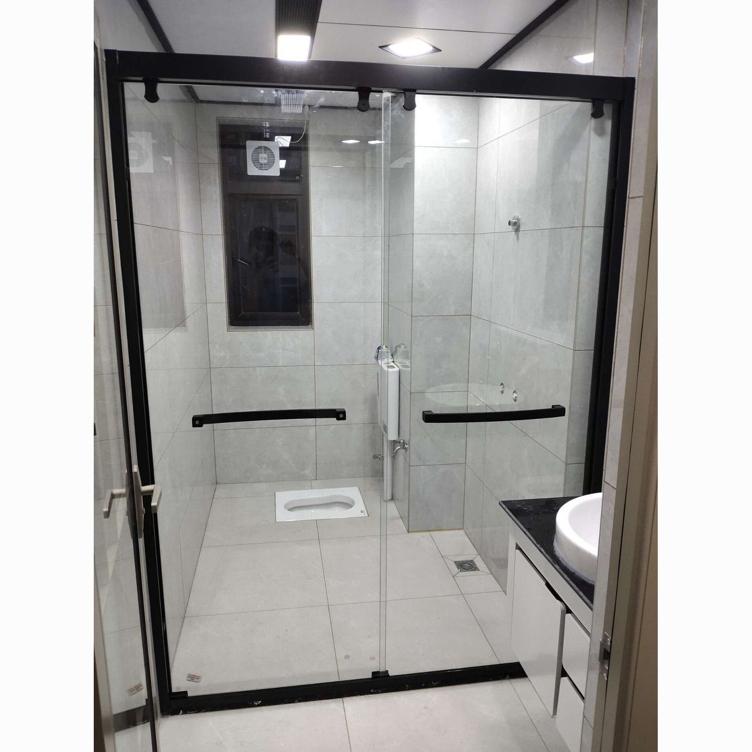 黑色一字型淋浴房钢化玻璃浴房浴室隔断移门屏风简易洗澡房亚马逊