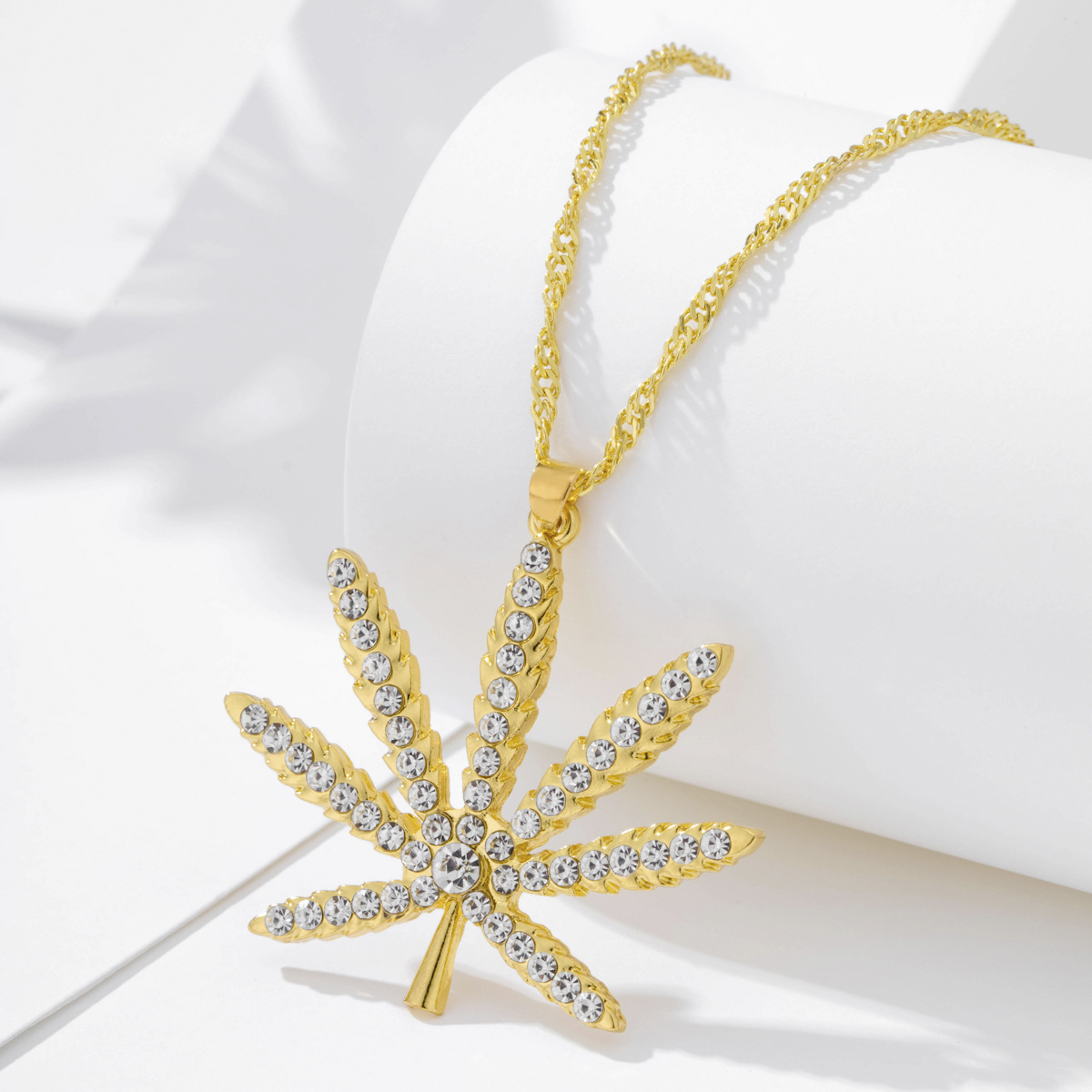 wholesale jewelry eye letter moon maple leaf pendant necklace nihaojewelry