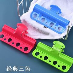 物干し竿の大きいサイズの防風クリップはベランダのハンガーに掛けて服を干して神器の新型のプラスチックを固定して挟みます。