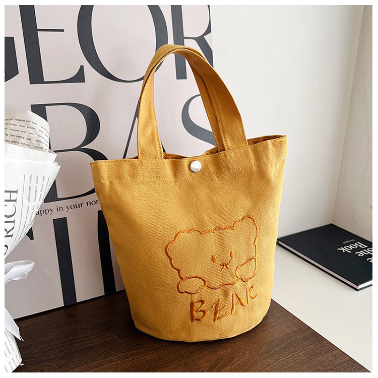 Personalized ladies' bucket bag, versatile and cute canvas bear wholesale, simple Japanese style new handbag undefined
