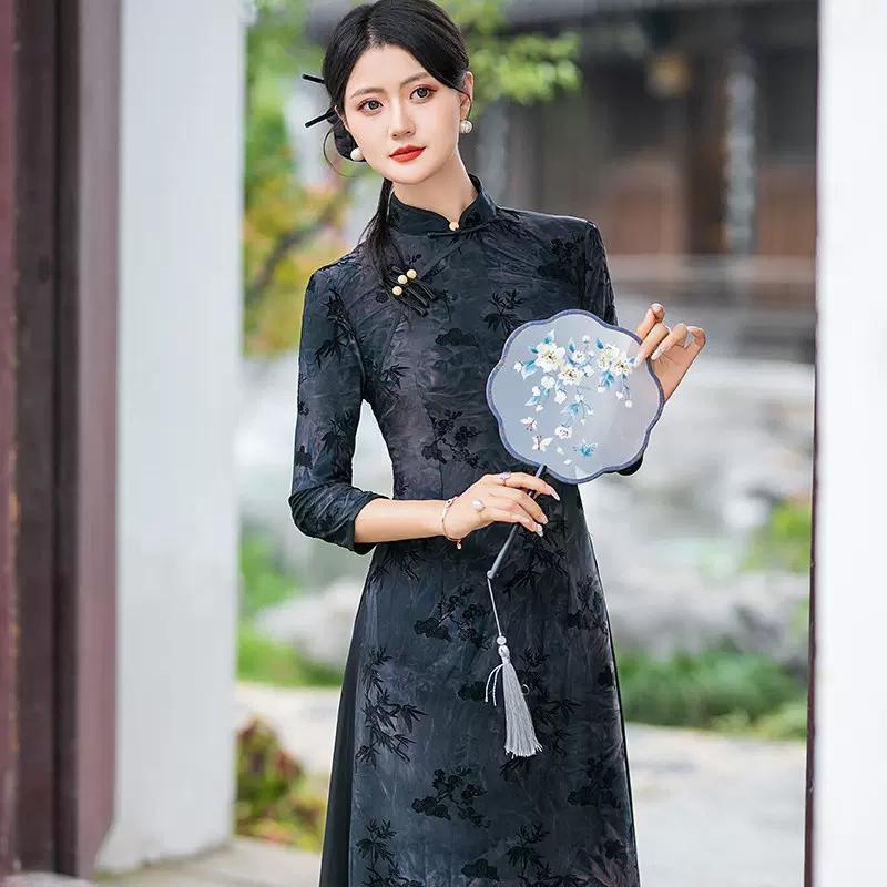 2025秋冬款中式旗袍冰丝植绒文艺复古旗袍女日常中长款优雅连衣裙