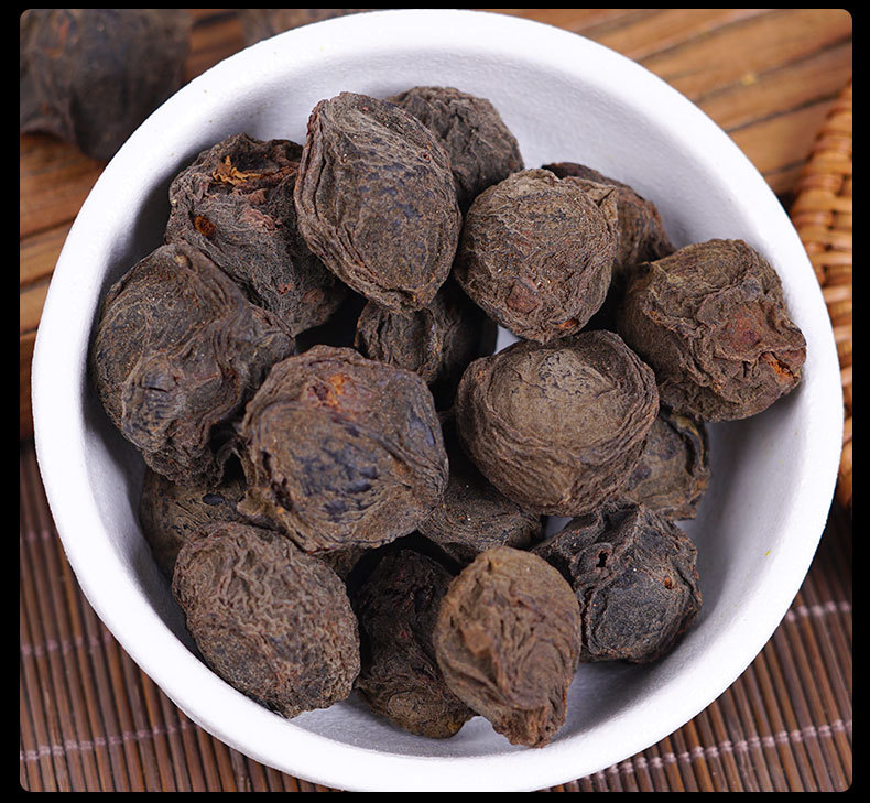 Wu Mei Dried Smoked Dark Plum (Prunus mume) — Suan Mei Tang Soup Base & Herbal Tea, 500g preparation