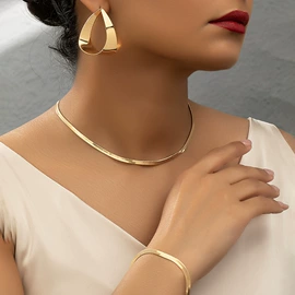 耳钉;耳环;首饰套装