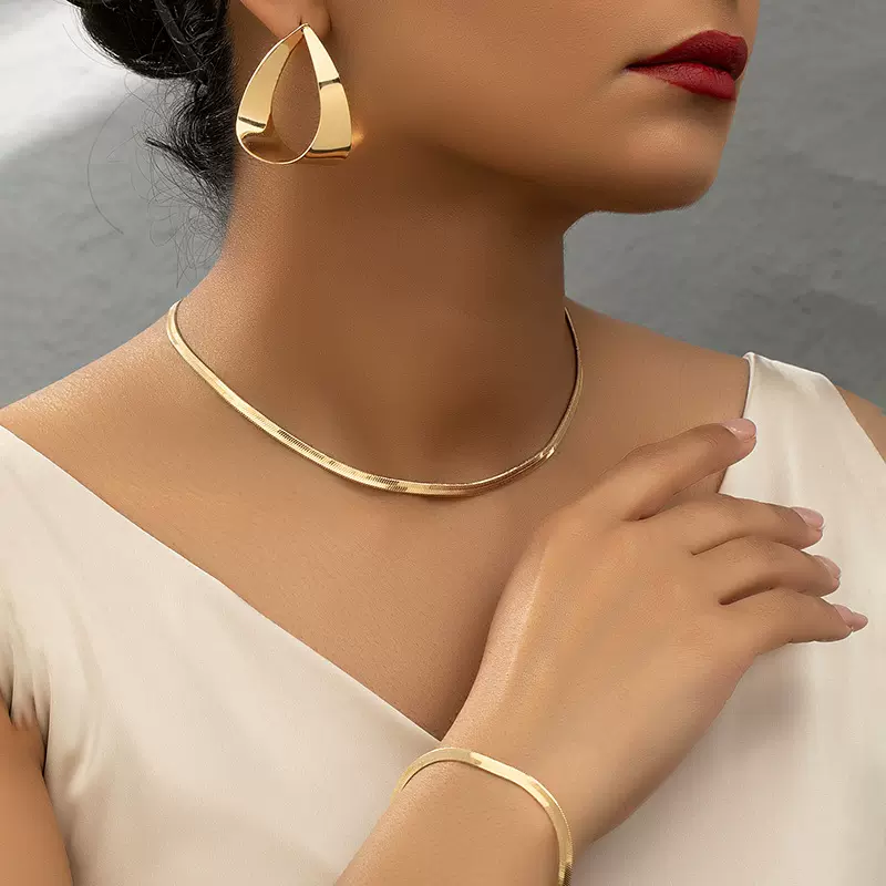 欧美简约感蛇骨项链耳环手链套装+小众百搭基础款冷淡风锁骨