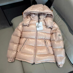M家の24冬の新型マヤ三色maire女性のダウンジャケットは厚くて暖かいです。
