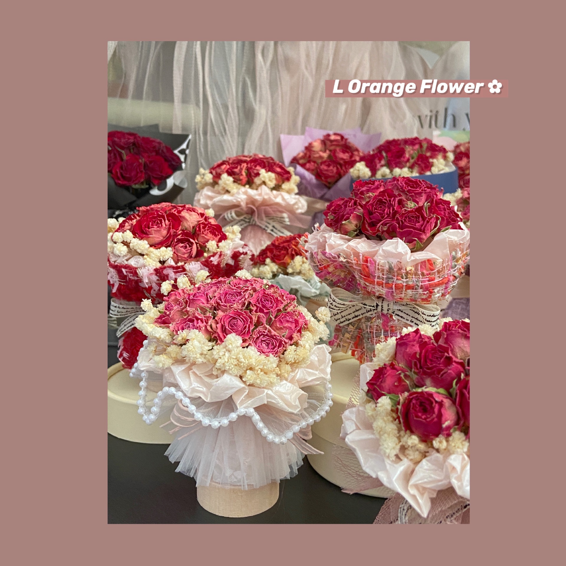 Ins Cross-border Dry Rose Mini Everlasting Flower Bouquet Vent Stand Ornament Car Declaration Handover Gift Birthday Gift