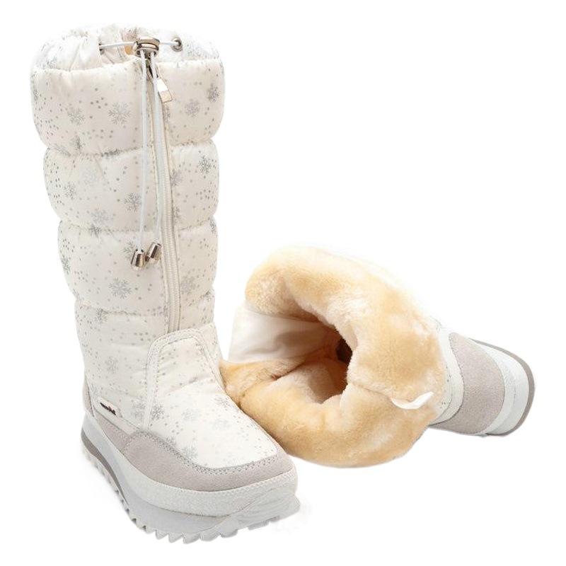 Nuevas botas altas transfronterizas europeas y americanas con copos de nieve de nueve colores, botas de nieve planas de piel gruesa de una pieza para mujer