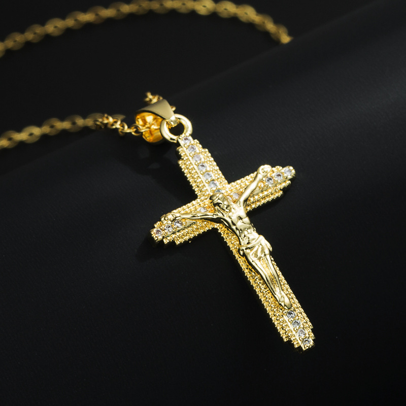 Fashion Creative Gold-Plated Pendant Inlaid with Zircon Cross Copper Necklace
