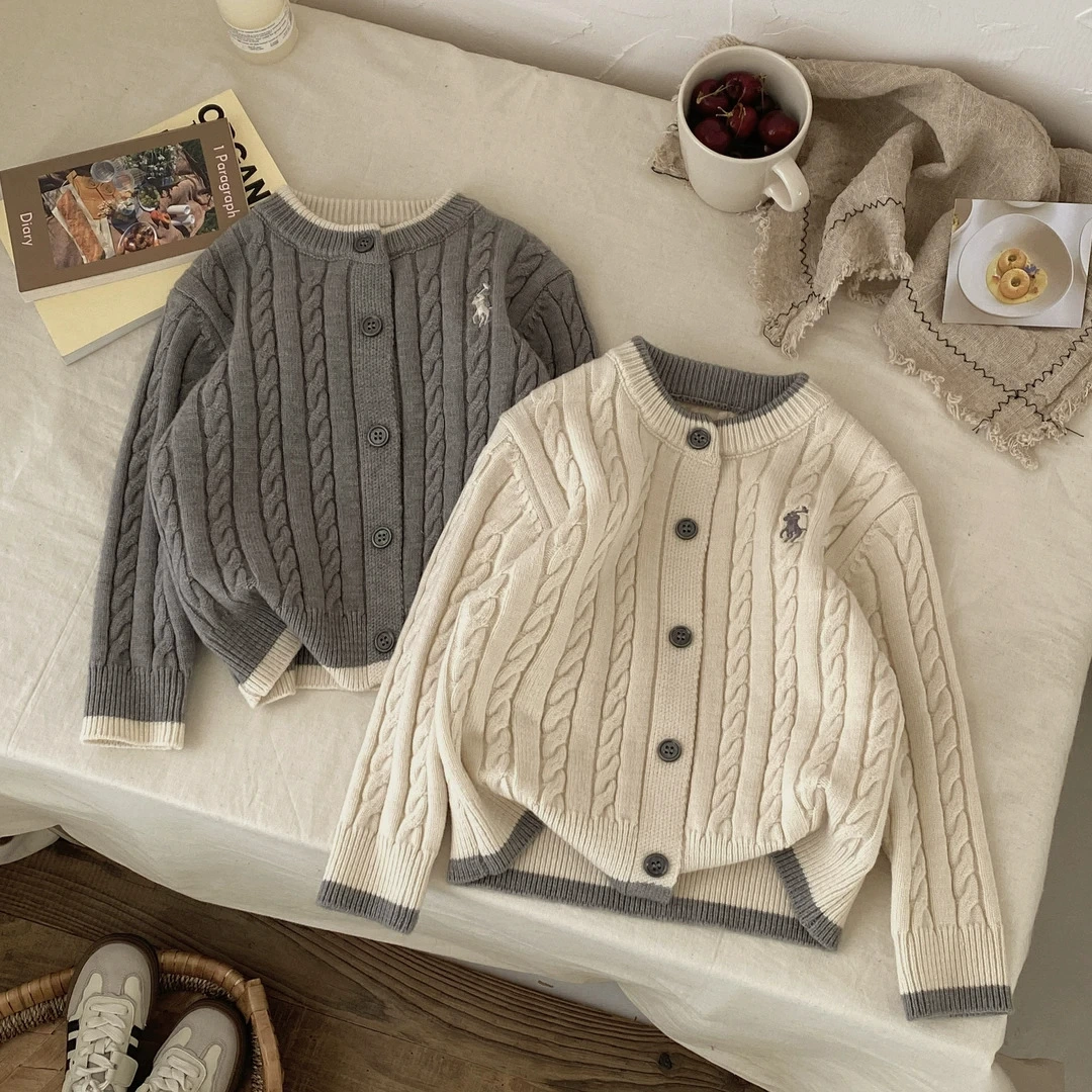 儿童毛衣2025秋男女童潮牌刺绣麻花针织衫宝宝拼色洋气毛线外套潮