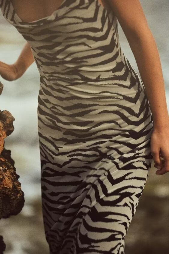 Cross-border Summer New Women's Clothing Animal Print Strap Long Dress Slimming And Sexy Pleated Design_ecoleips.com
