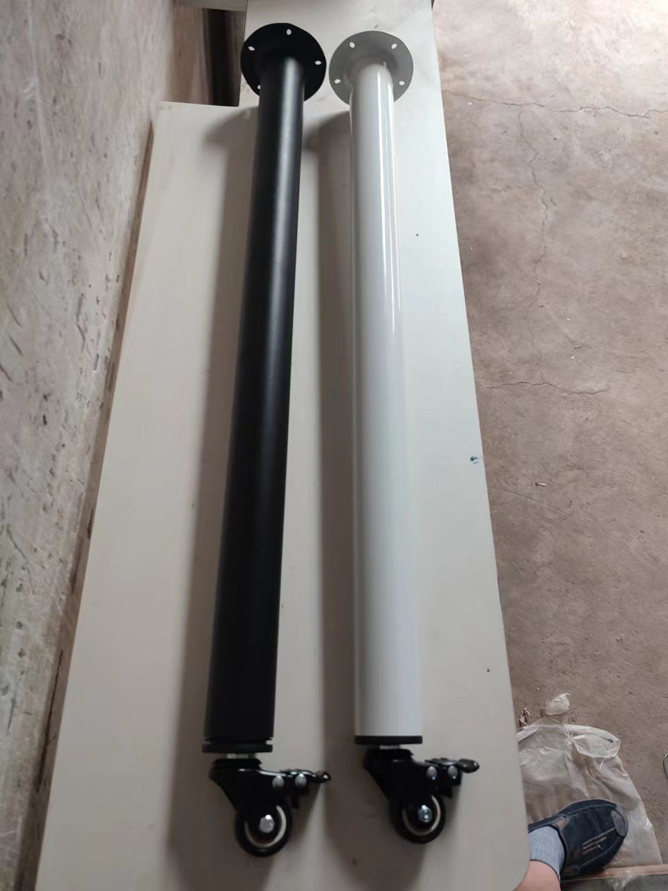 (2개) . 3.04 백만 방향 휠 테이블 다리 스테인레스 스틸 바 피트 지원 칼럼 컴퓨터 테이블 피트 조절 바 지원 다리