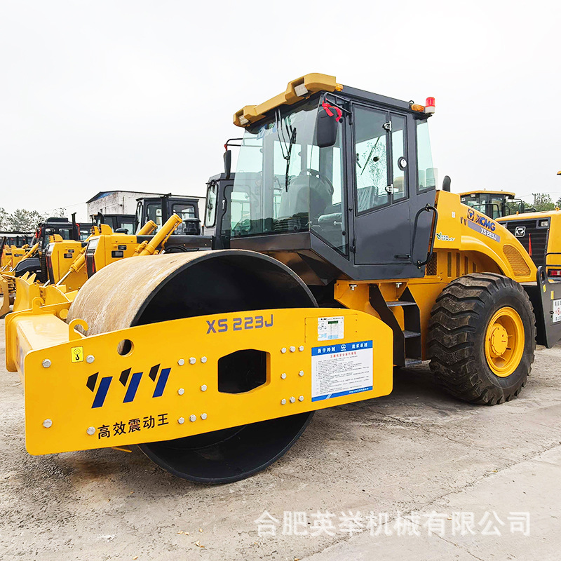 Exportación de comercio exterior XCMG 22 toneladas 26 rodillos de goma 20 toneladas 30 toneladas rodillos de acero dobles 3 toneladas 8 toneladas 14 toneladas rodillos