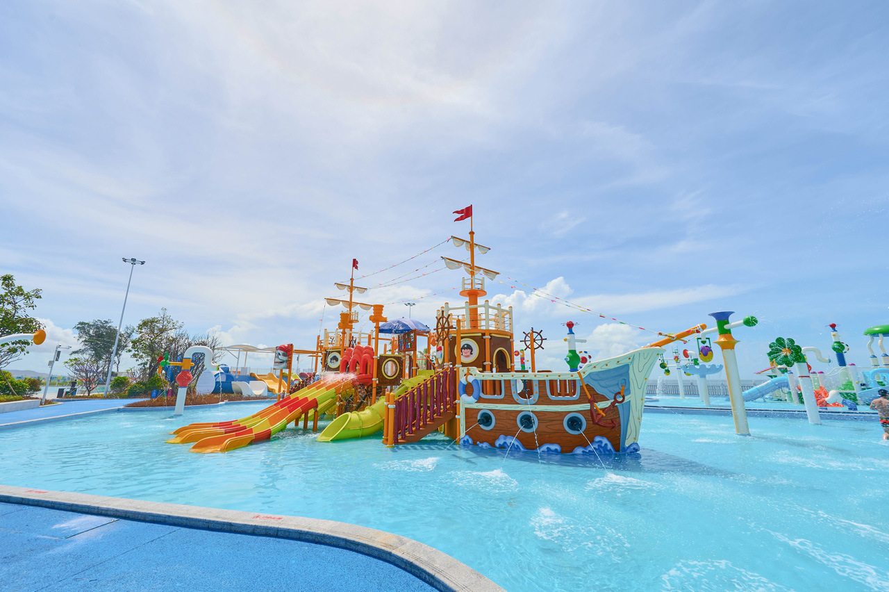 Parque acuático al aire libre equipo de diapositivas niños Barco Pirata diapositiva padre-hijo de fibra de vidrio de agua gran diapositiva