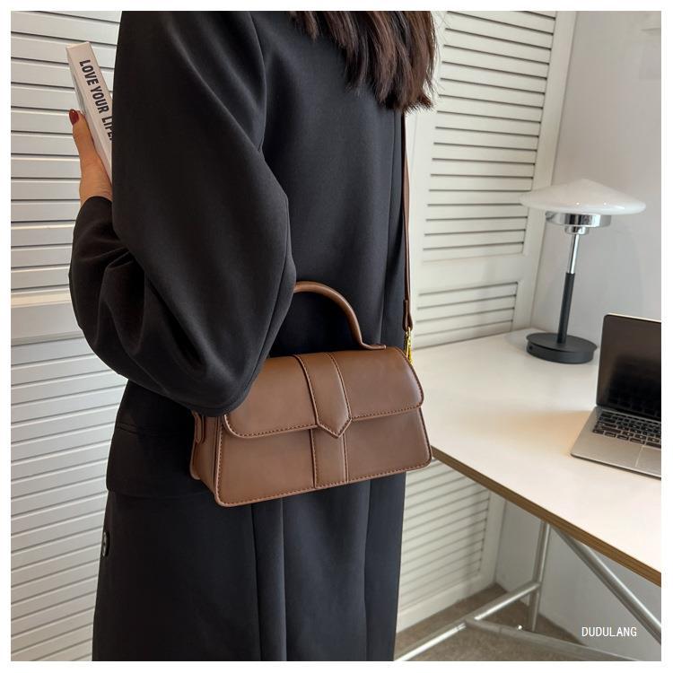 375g Weight Polyester Lining Material Flip Cover Closure Type Single Shoulder Strap Strap Type Crossbody Bag Bags Type Casual, Shopping Occasion Pu Leather Material Solid Color Pattern All Seasons Season Women's Gender Vintage Style, Classic Style Style Square Shape Medium Size Women's Medium Pu Leather Solid Color Vintage Style Classic Style Square Flip Cover Crossbody Bag 12