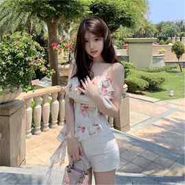 冷淡系漂亮TZ3811花柬立体花朵荷叶边吊带女法式纯欲减龄衣服