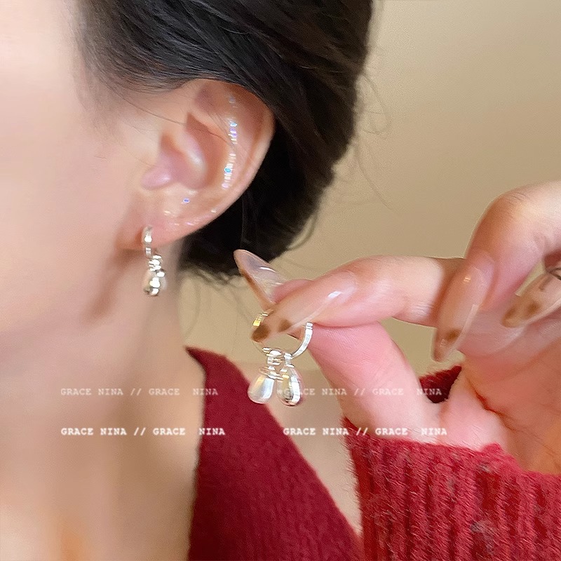 Brincos pendentes com pérolas gentle ouni para mulher conjunto_voghion.com
