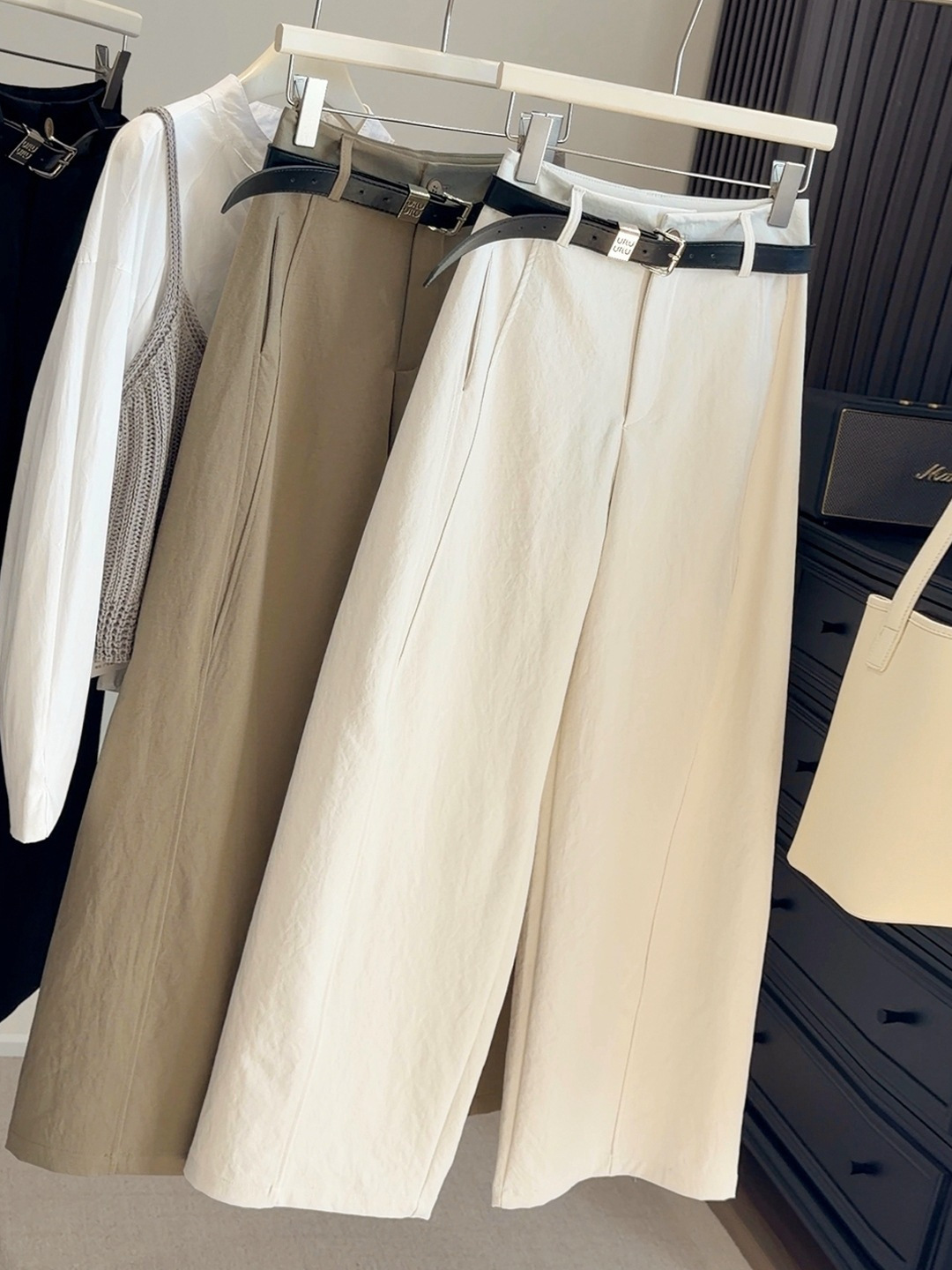 Quần culottes nữ ống rộng cạp cao dáng suông — màu đen