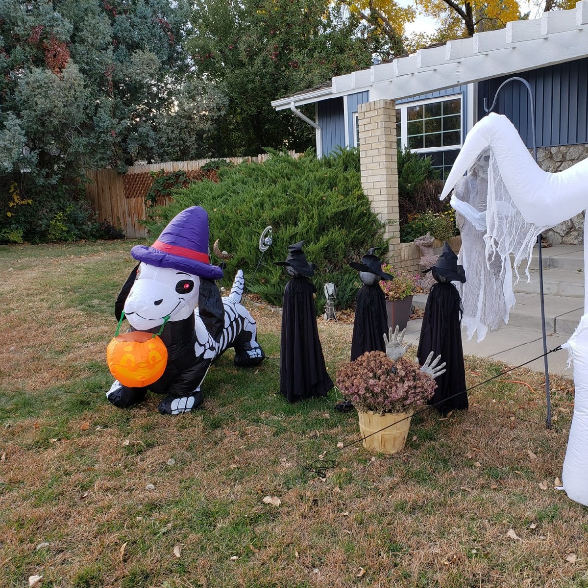 1,5 m de alto esqueleto de Halloween perro Wiener incorporado luz LED inflable modelo Halloween patio escena decoraciones