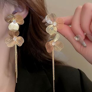 S925 silver needle exaggerated temperament long earrings personalized flower tassel earrings light luxury high-end unique earrings trendy