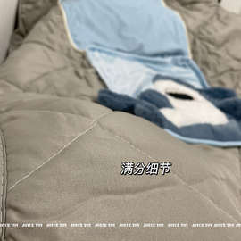 CSF9抱枕被子两用办公室午睡小枕头车载毯子车用折叠冬季鲨鱼2023