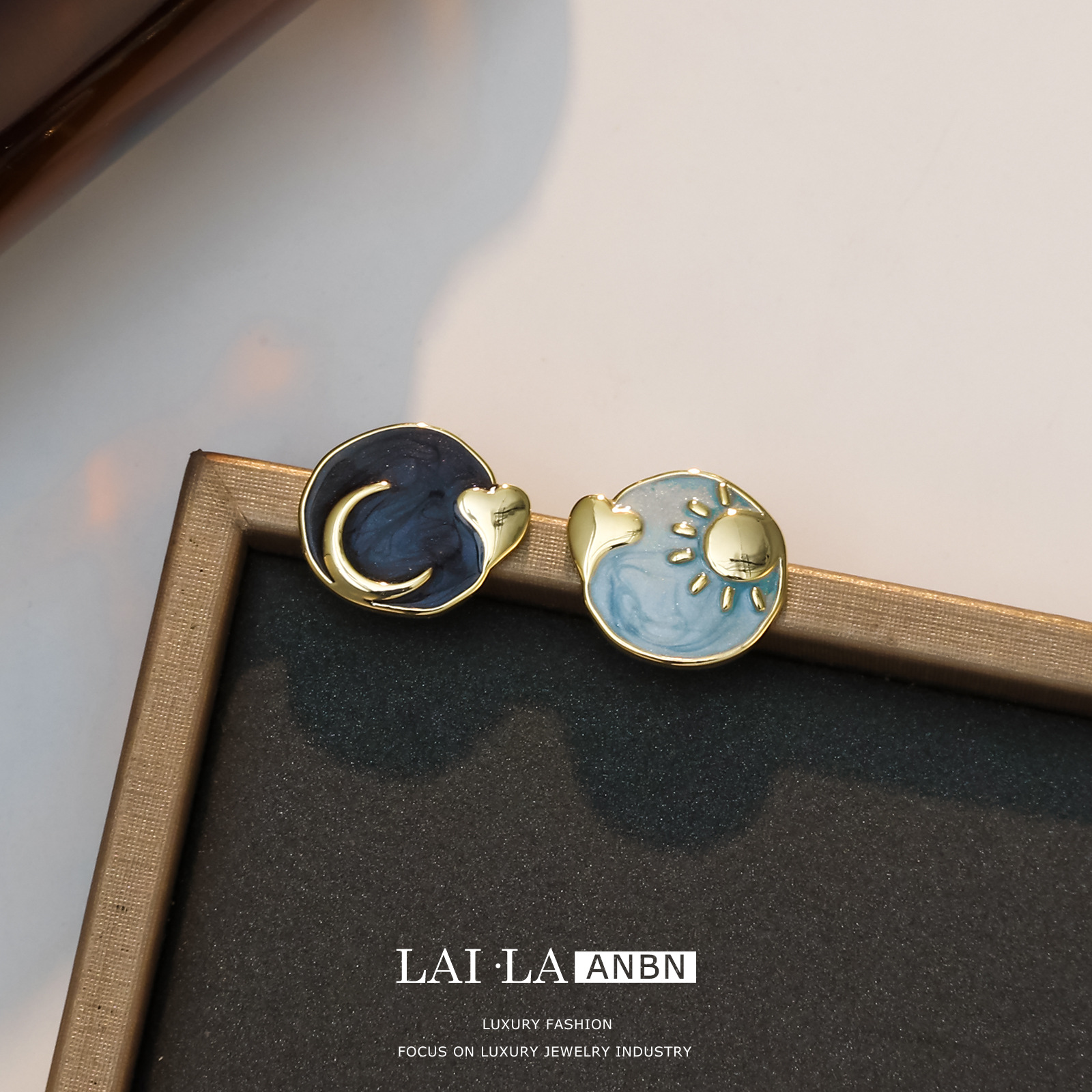 Mosquito bobina oreja clip (un par)