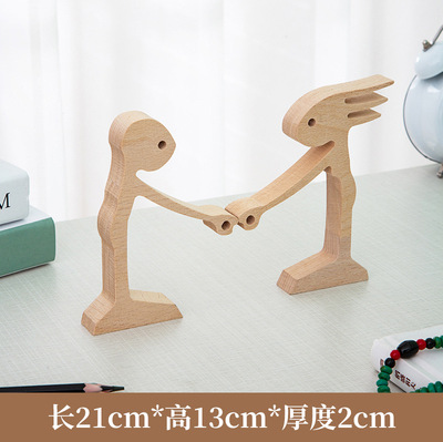 Decoración simple decoración creativa animal de madera perro y familia Estructura de escritorio hecho a mano humano y perro talla de madera adornos