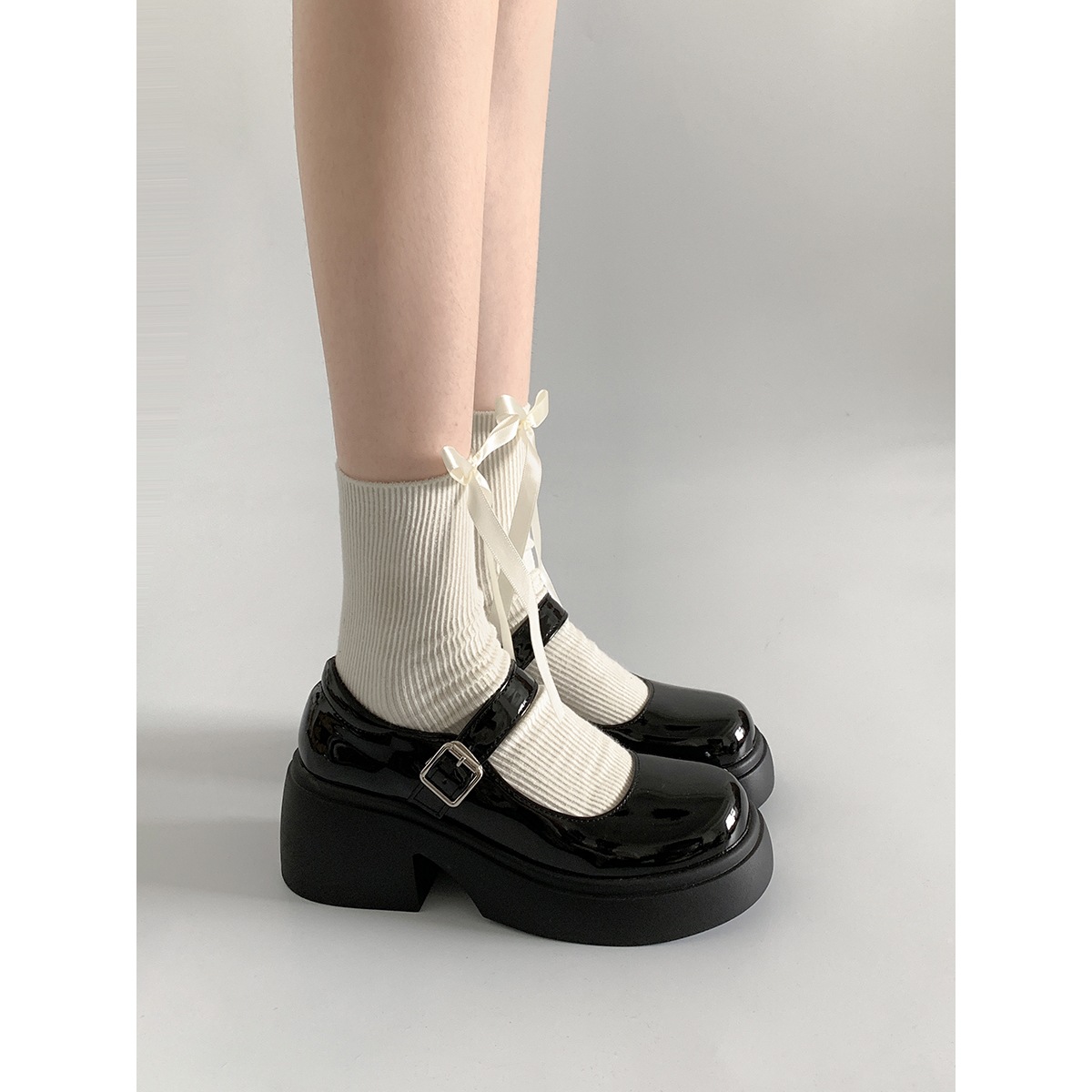 Black Versatile French-Style Thick-Soled High-Heeled Mary Jane Leather Shoes for Women 2025 New Autumn Style with Skirt Shallow Mouth Shoes