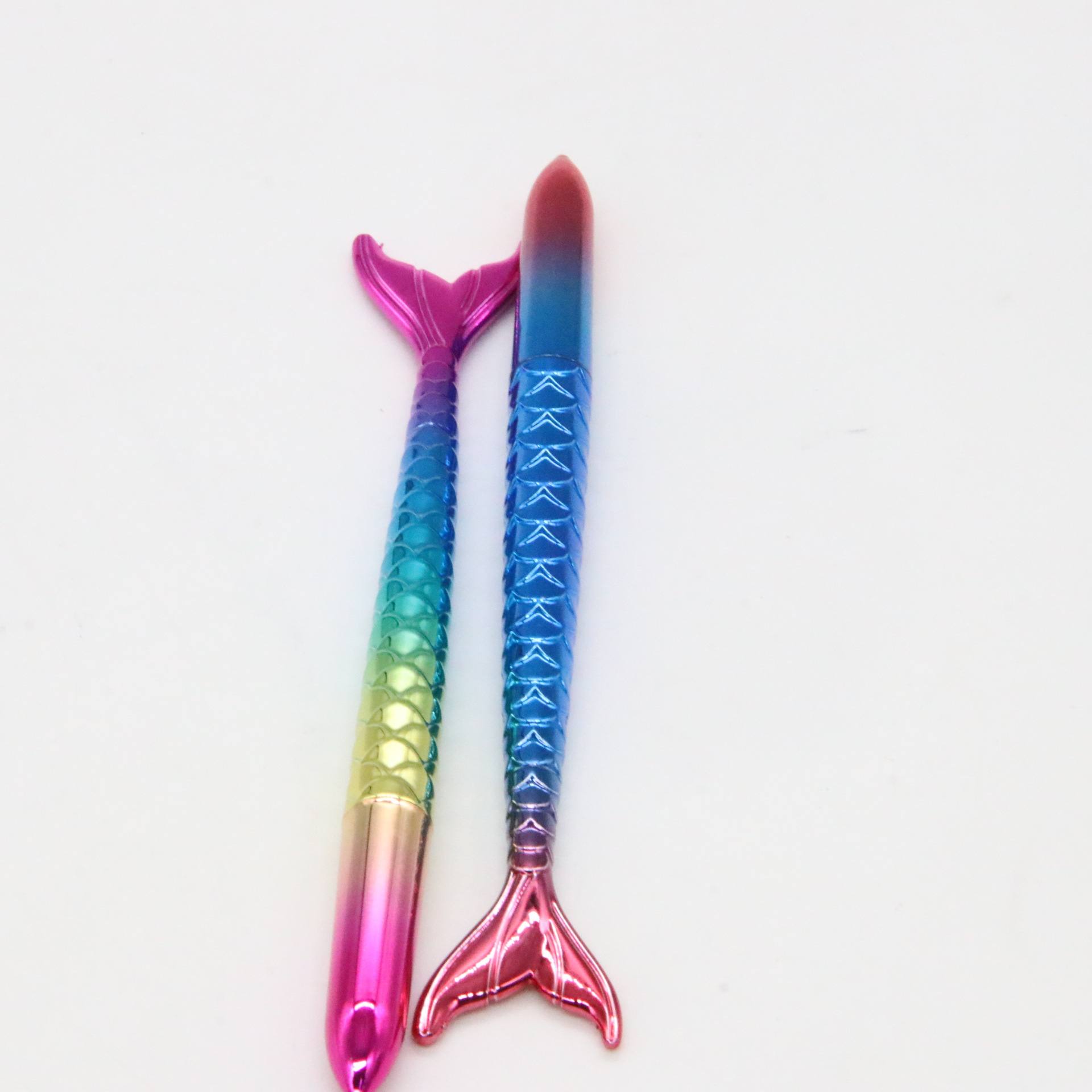Forma de sirena gradiente pluma de gel pluma de agua sirena bolígrafo creativo pluma de gel fabricante miedo de la firma al por mayor