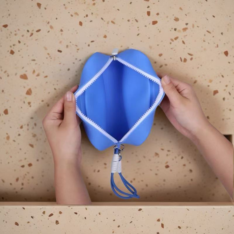 2024 nueva bolsa de maquillaje de silicona de gran capacidad portátil impermeable bolsa de lavado de viaje joyería bolsa de maquillaje de belleza de silicona