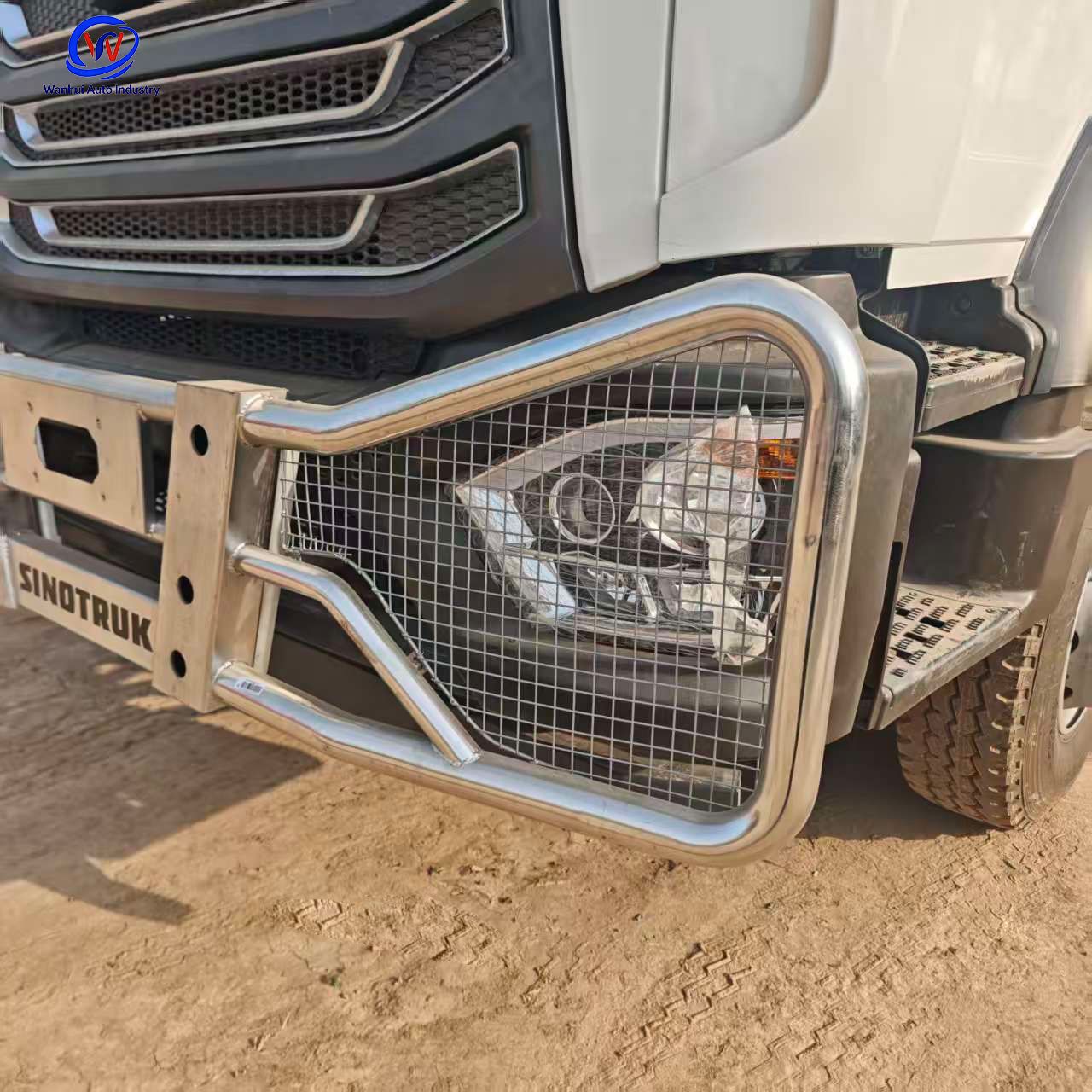 Sinotruk Howo Nx8×4 Dump Truck, 400 Horsepower, 90% New, Front Four-Wheel Drive, Rear Eight-Wheel Drive, Sand and Gravel Transport Vehicle