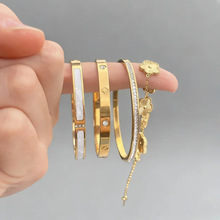 �羳���N���ˮ����ɫ�䓻������C���b�p�ݸ߼��Еr�аٴ�18k��